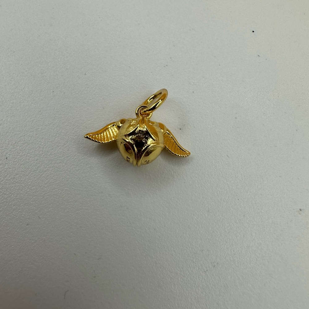 HARRY POTTER- GOLDEN SNITCH PENDANT